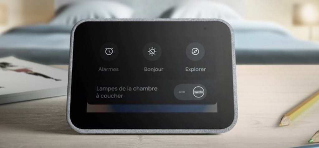 Lenovo smart clock fonctionnalités écran tactile