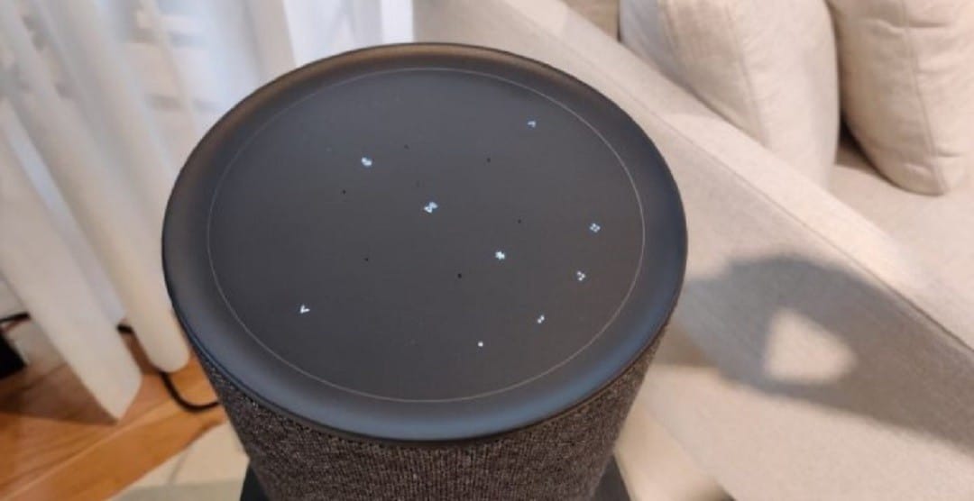 Beosound Balance commande tactile et commande vocale Google Assistant