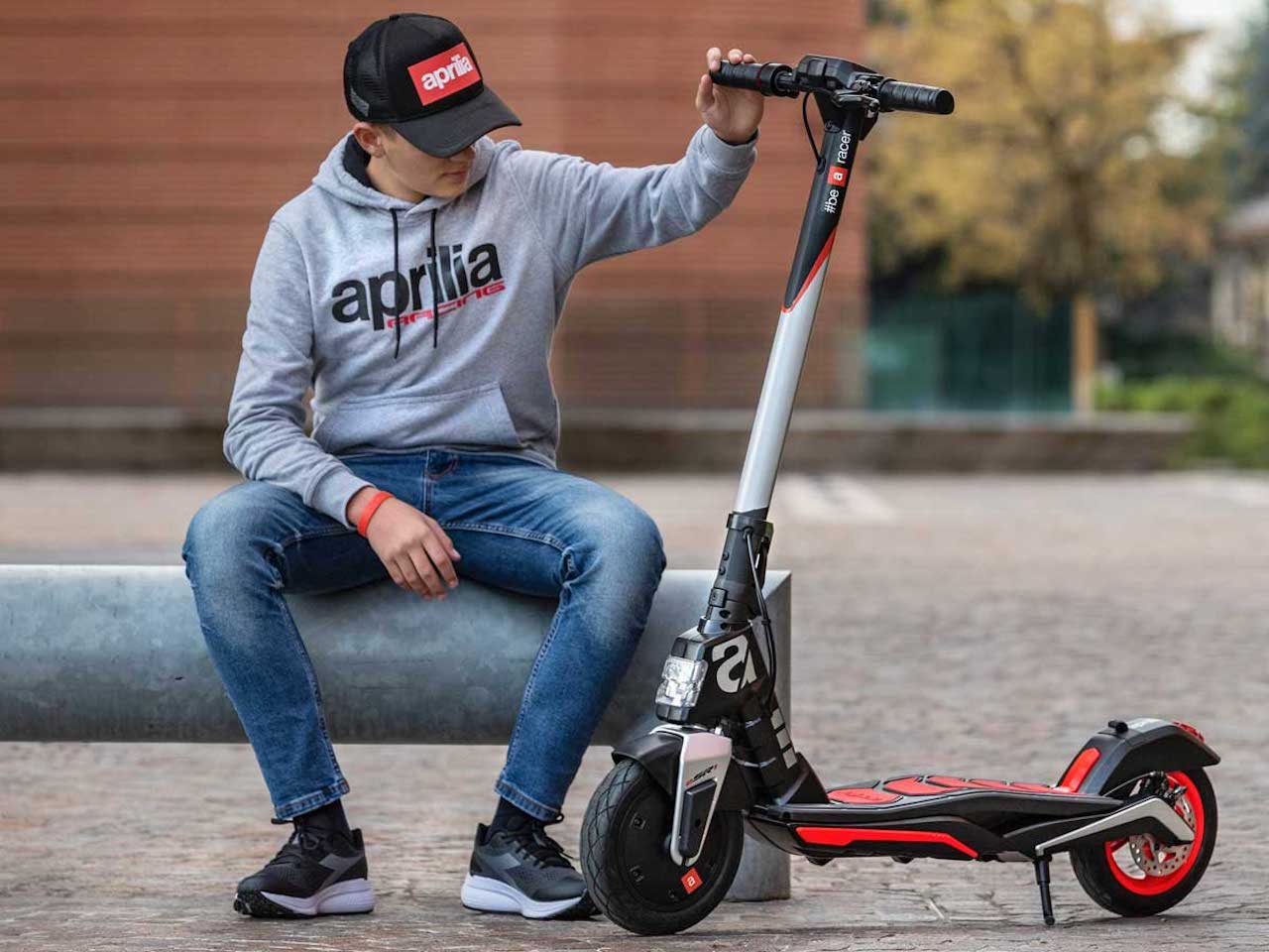 aprilia esr1 test