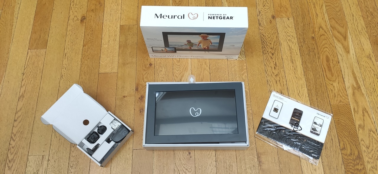Meural Netgear unboxing